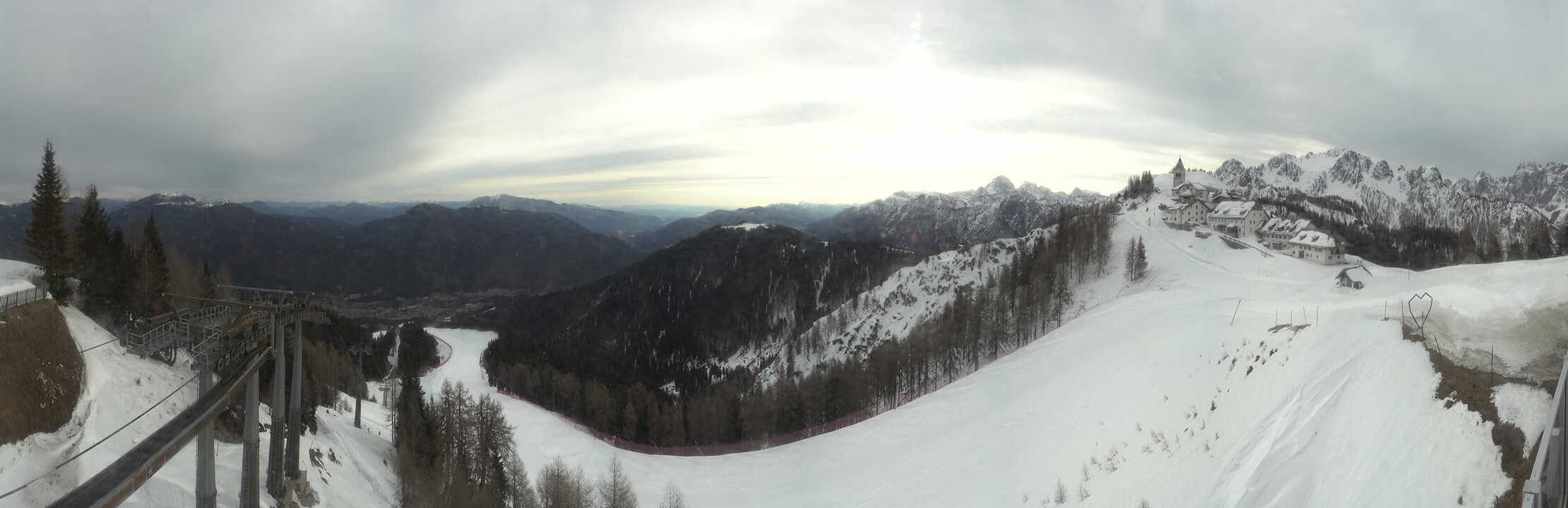 Archiv Foto Webcam Tarvisio - Bergstation Monte Lussari