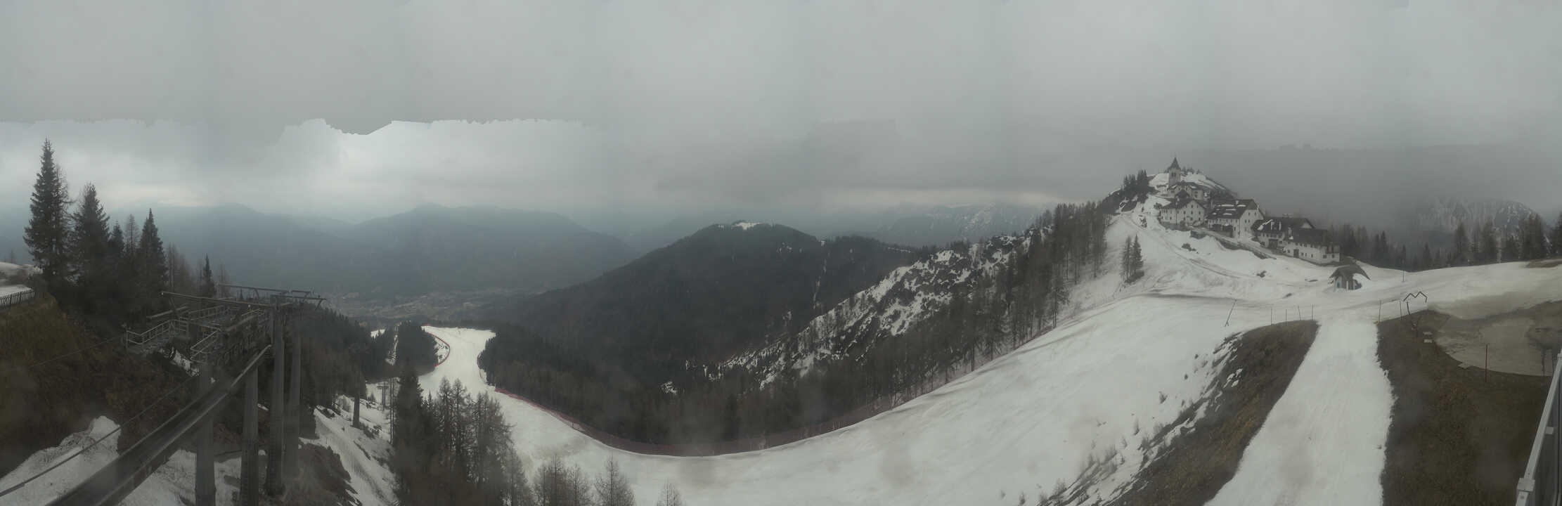 Archiv Foto Webcam Tarvisio - Bergstation Monte Lussari