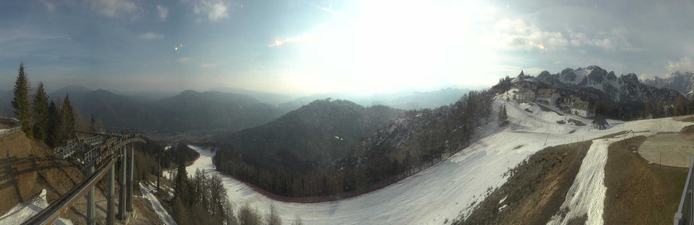 Archiv Foto Webcam Tarvisio - Bergstation Monte Lussari