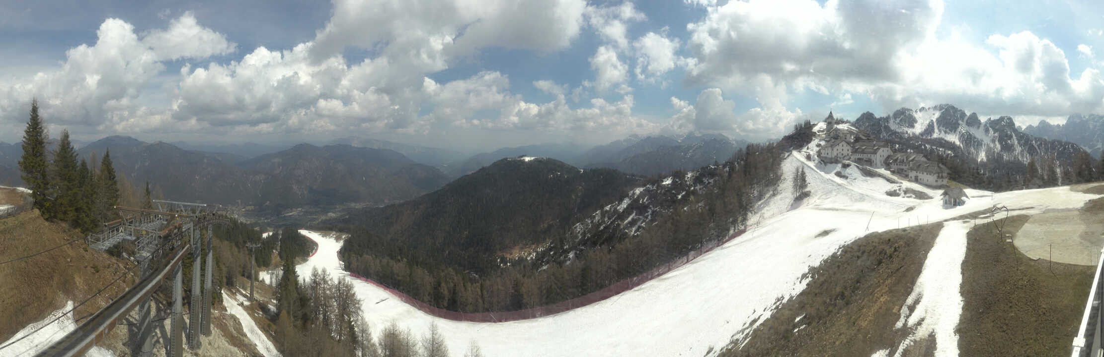 Archiv Foto Webcam Tarvisio - Bergstation Monte Lussari