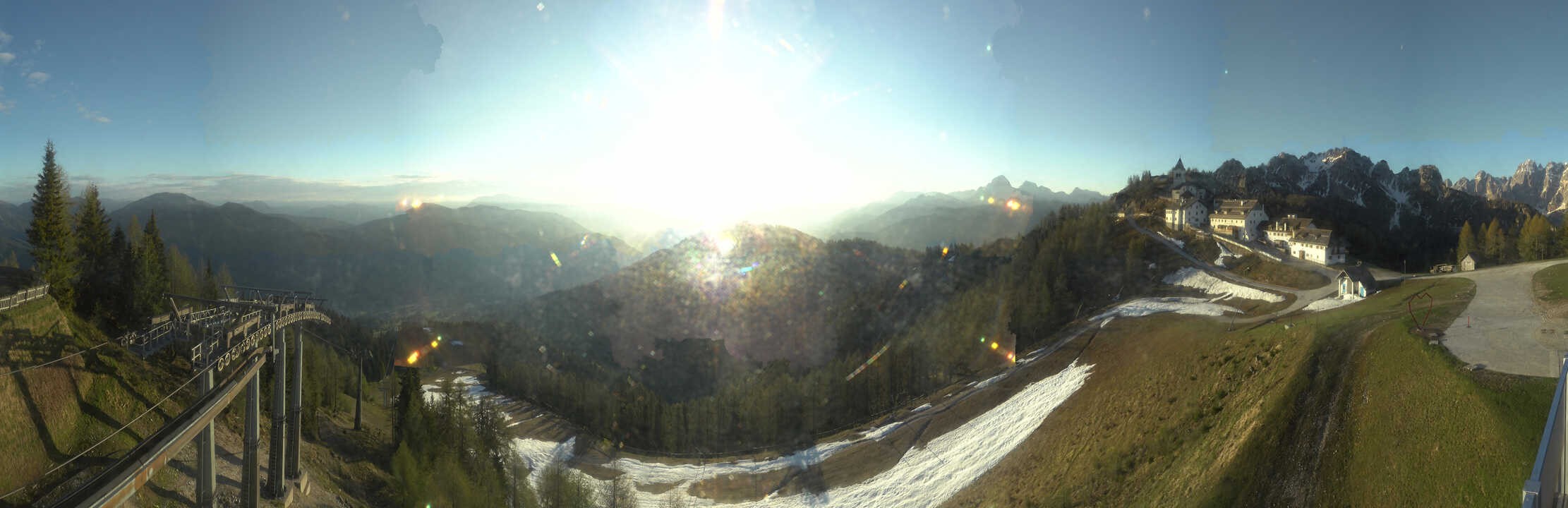 Archived image Webcam Top station Monte Lussari