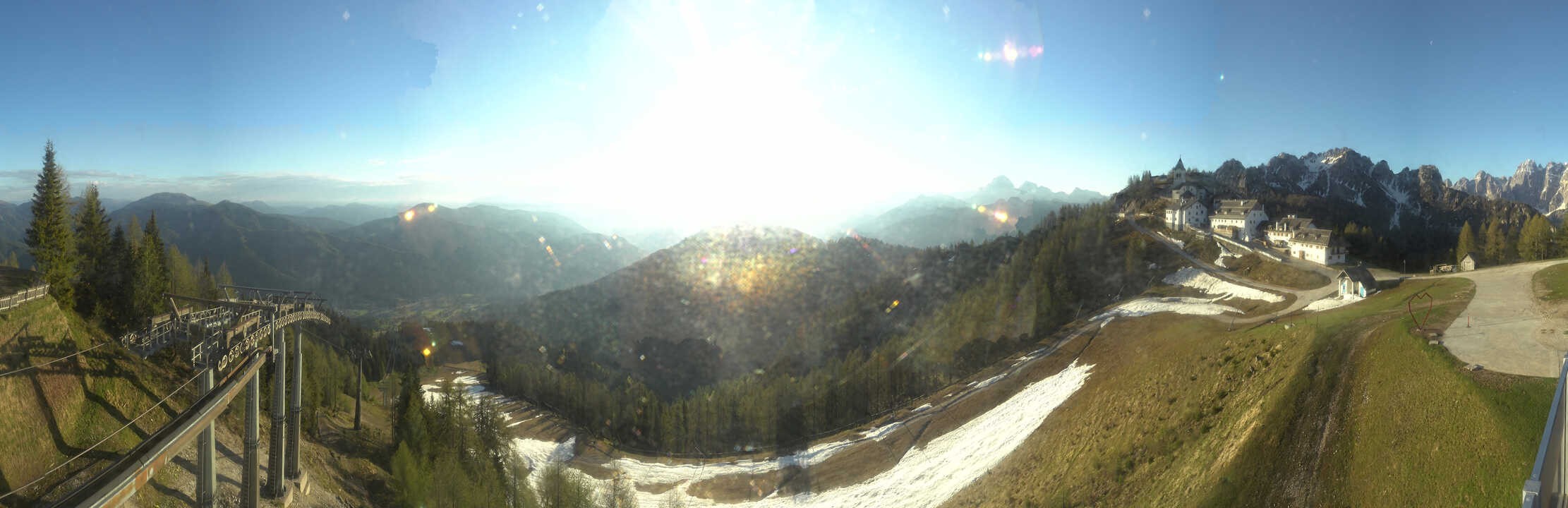 Archived image Webcam Top station Monte Lussari