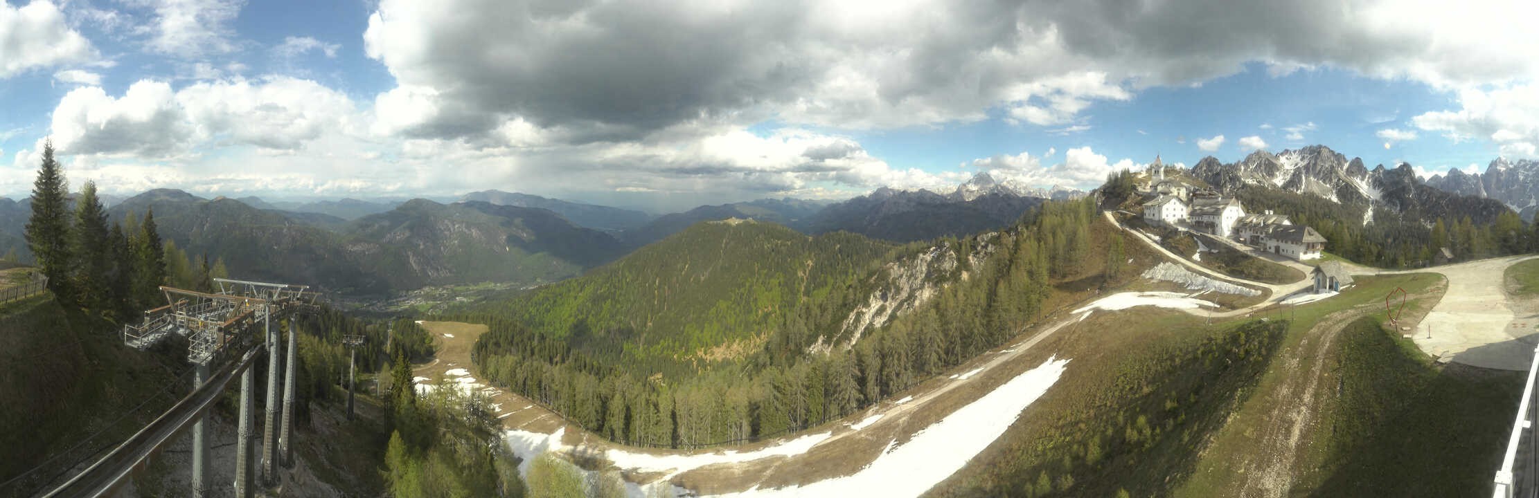Archived image Webcam Top station Monte Lussari