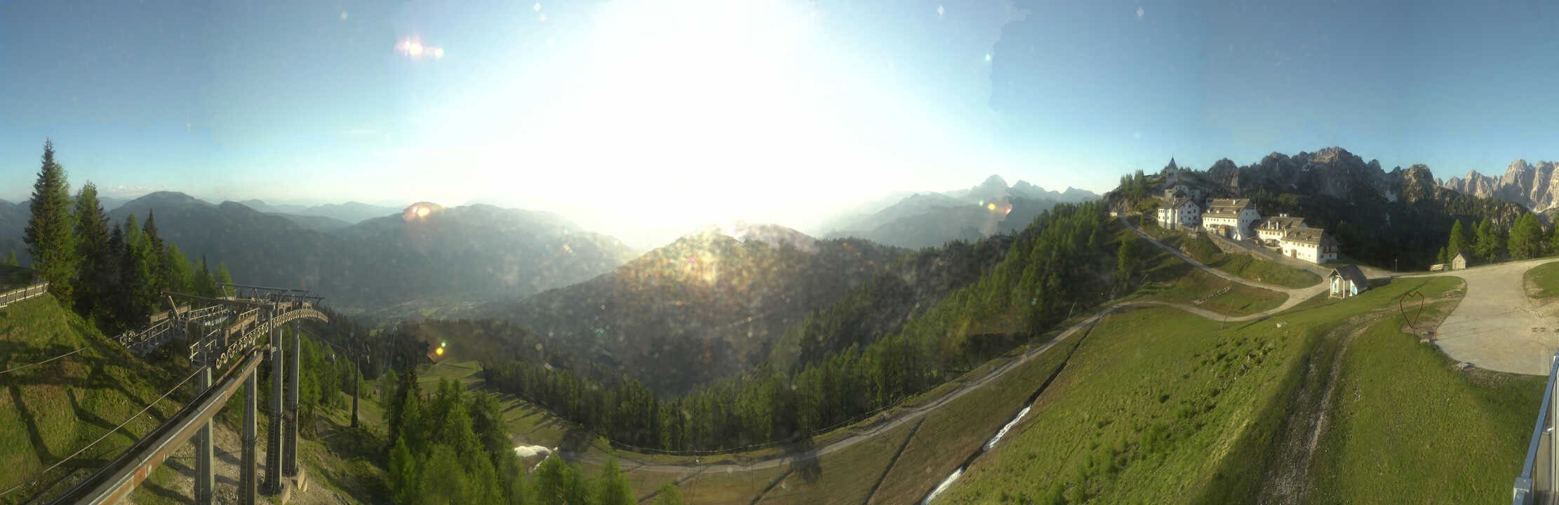 Archived image Webcam Top station Monte Lussari