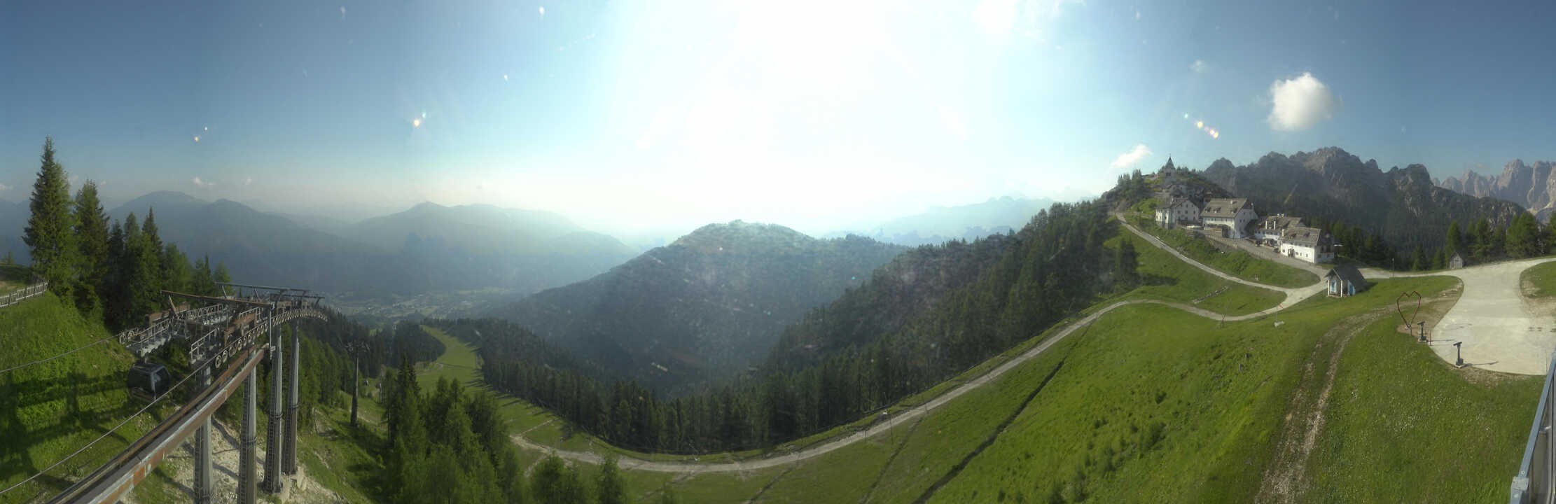 Archiv Foto Webcam Tarvisio - Bergstation Monte Lussari