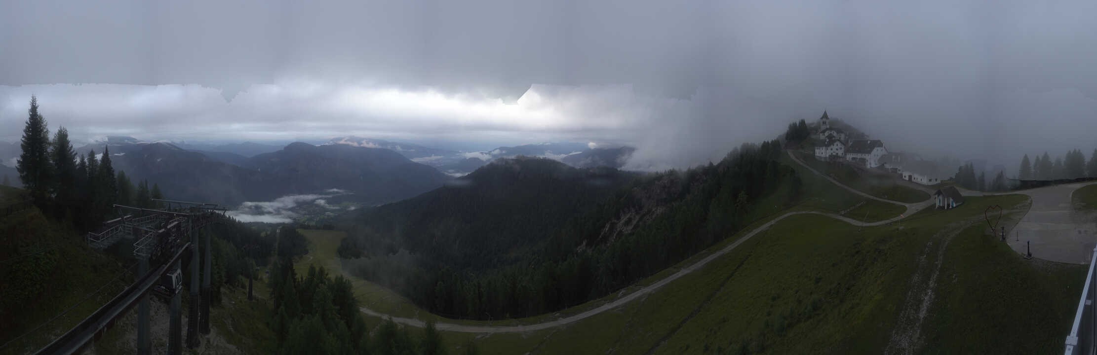 Archiv Foto Webcam Tarvisio - Bergstation Monte Lussari