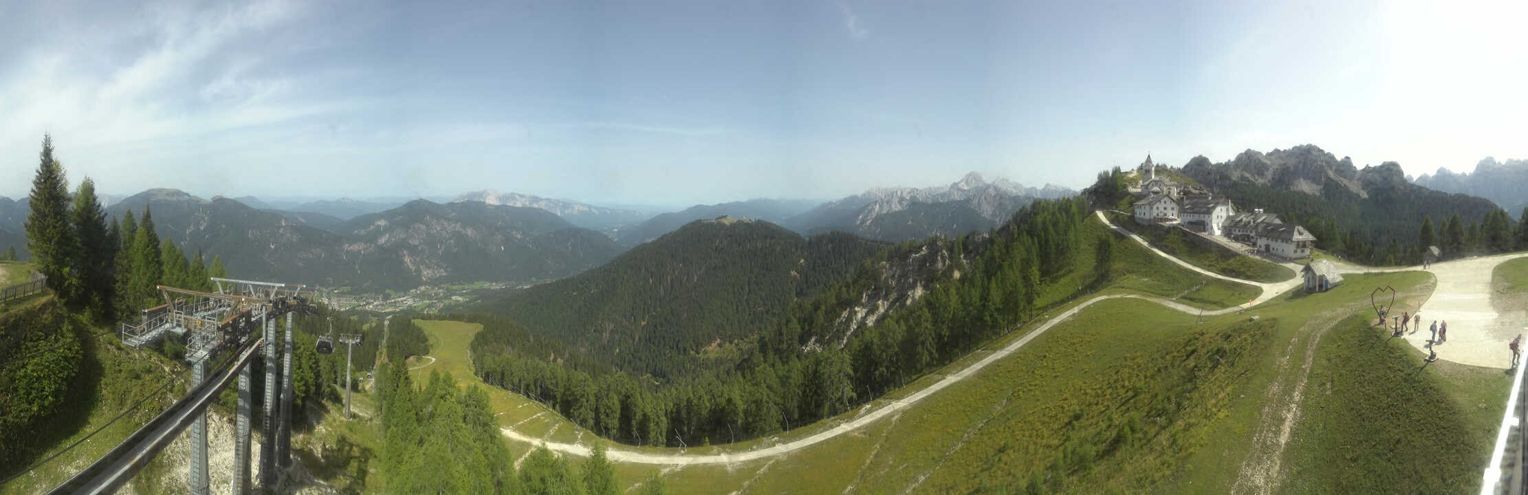 Archiv Foto Webcam Tarvisio - Bergstation Monte Lussari