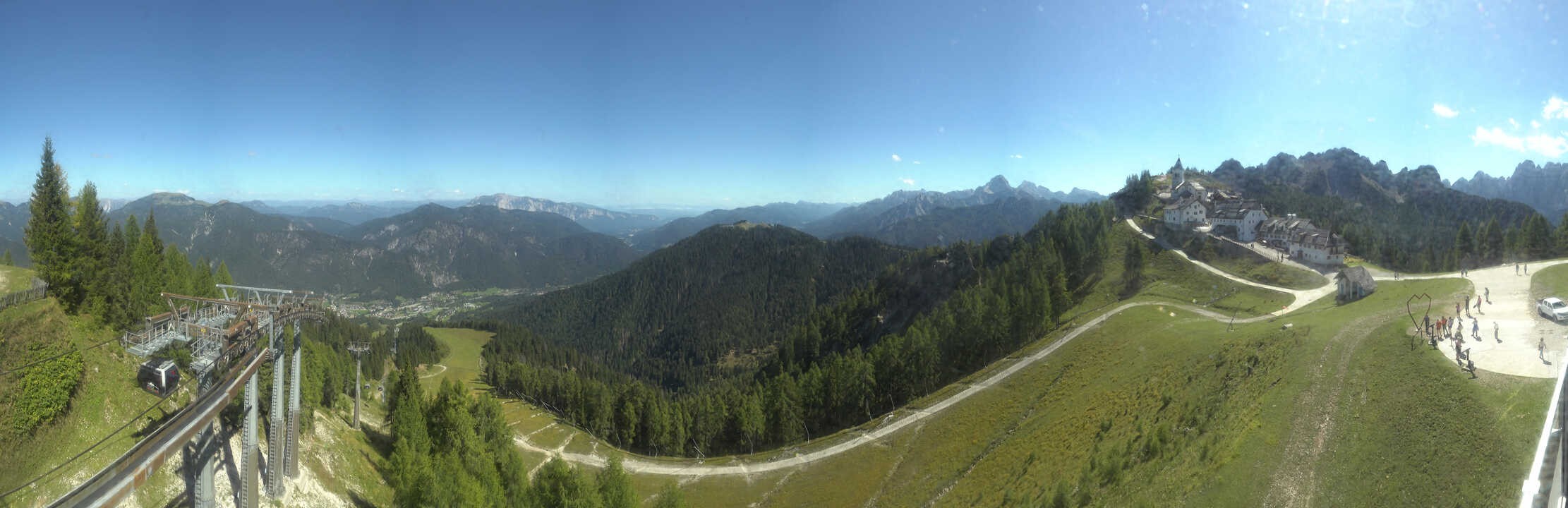 Archiv Foto Webcam Tarvisio - Bergstation Monte Lussari