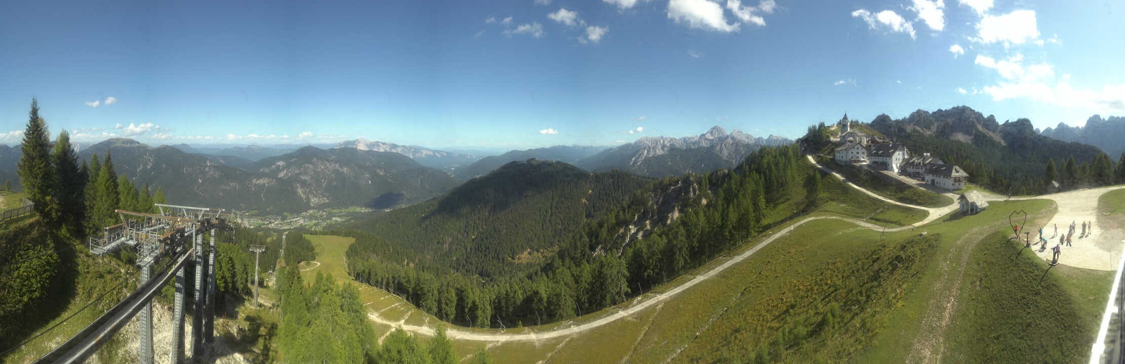 Archiv Foto Webcam Tarvisio - Bergstation Monte Lussari