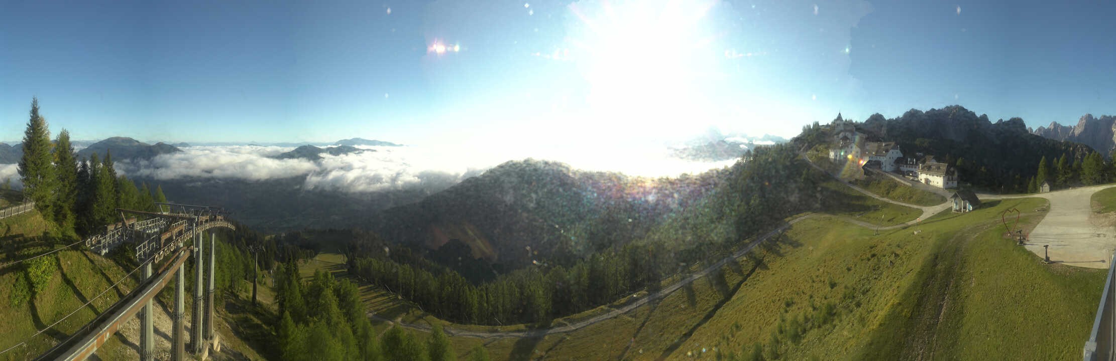 Archiv Foto Webcam Tarvisio - Bergstation Monte Lussari