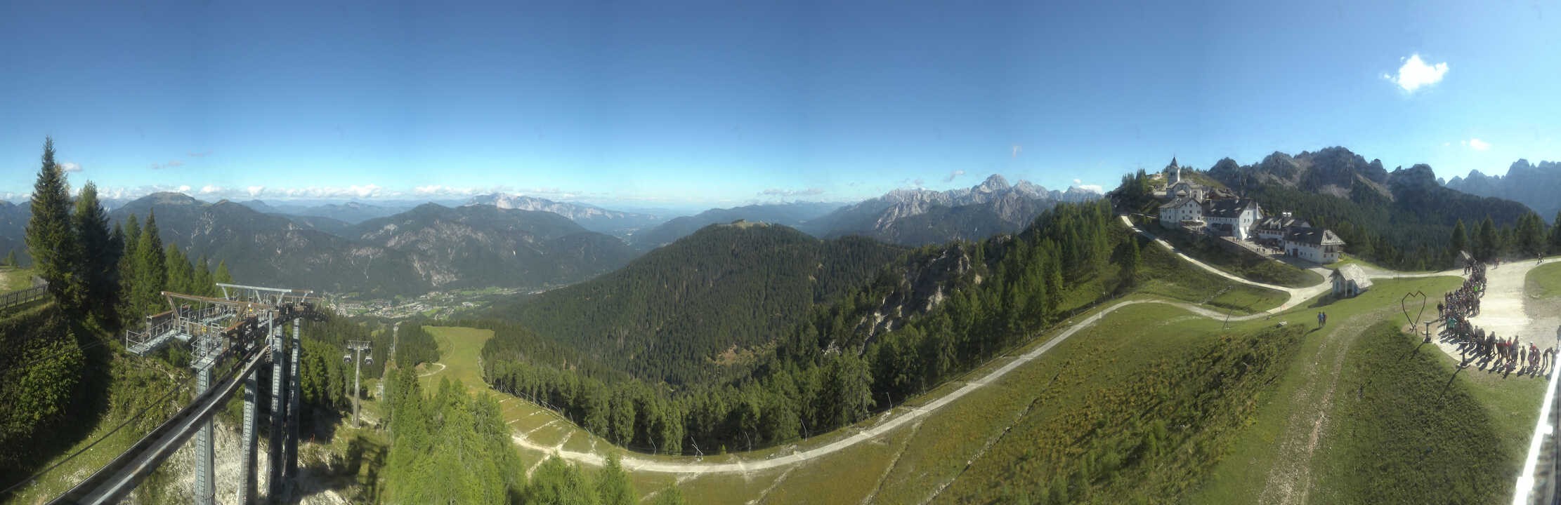 Archiv Foto Webcam Tarvisio - Bergstation Monte Lussari