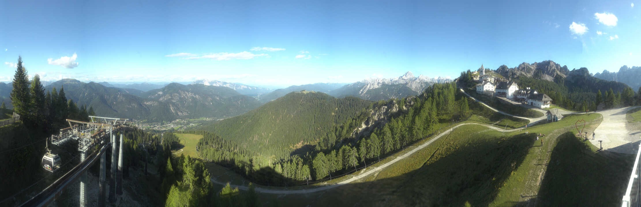 Archiv Foto Webcam Tarvisio - Bergstation Monte Lussari
