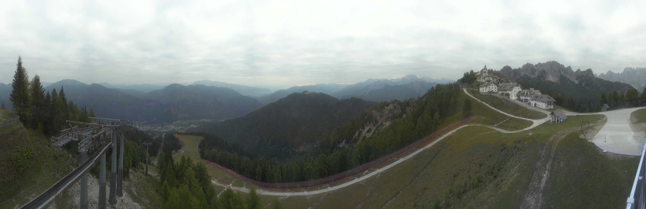 Archiv Foto Webcam Tarvisio - Bergstation Monte Lussari