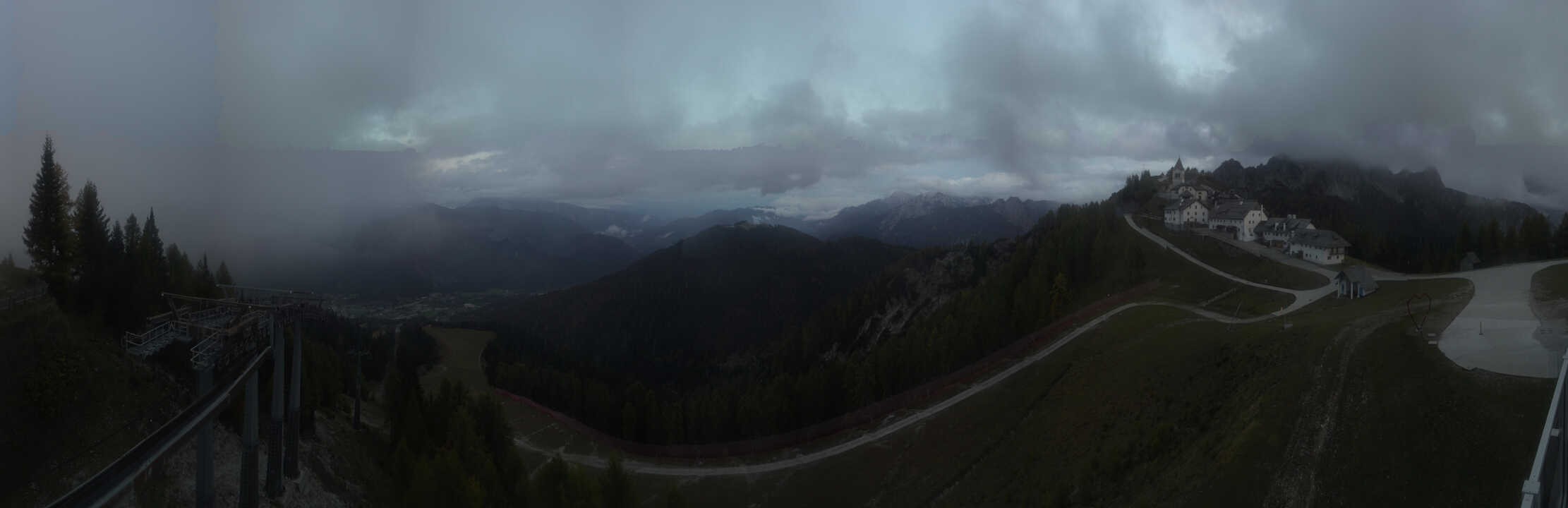Archived image Webcam Top station Monte Lussari