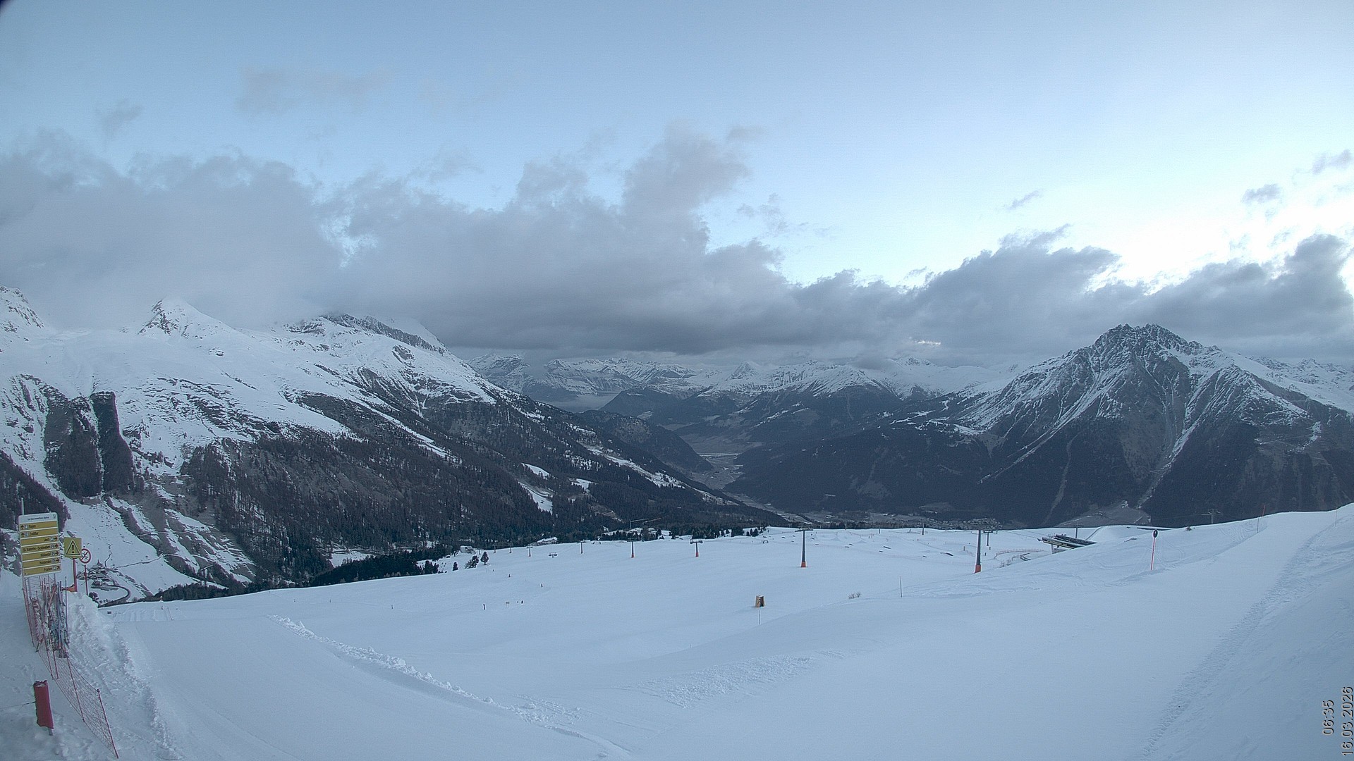 Archiv Foto Webcam Blick vom Rojen - Vinschgau