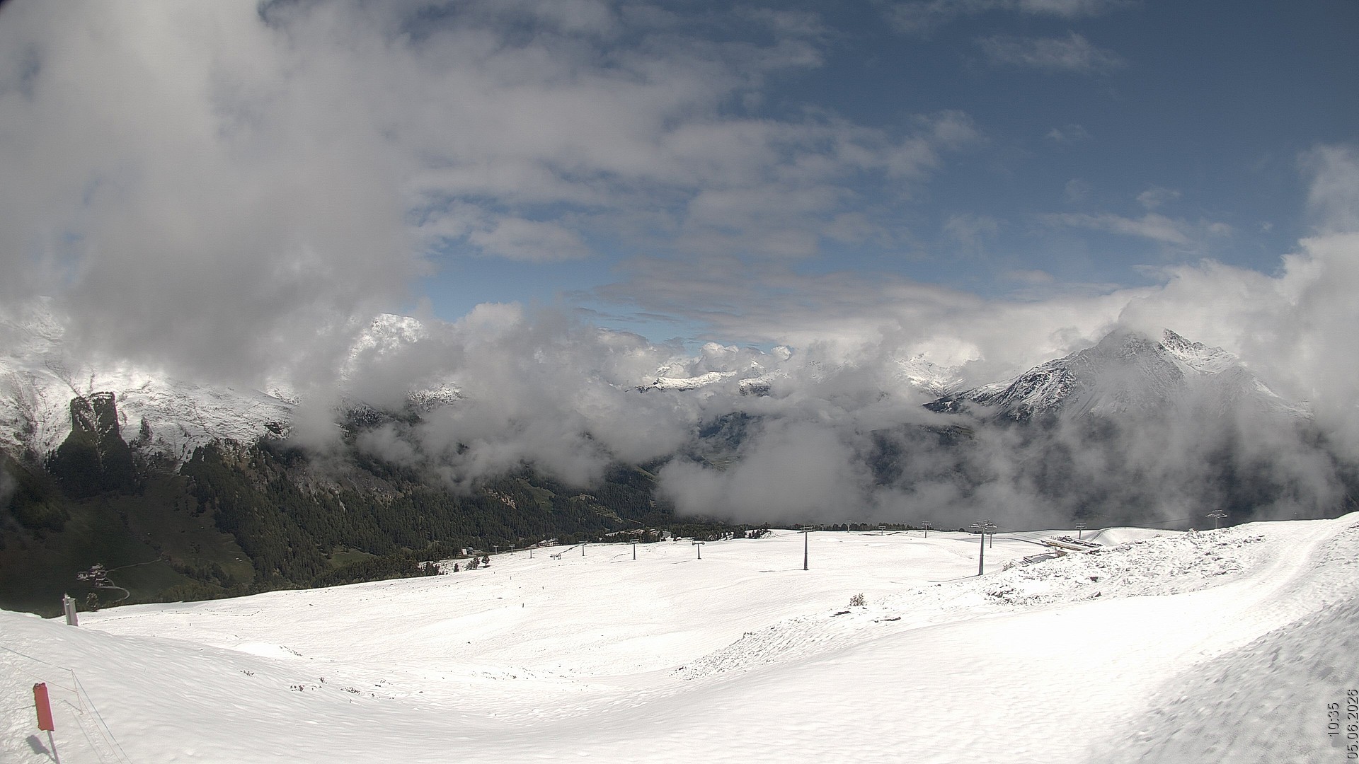 Archived image Webcam View Rojen Mountain, Vinschgau