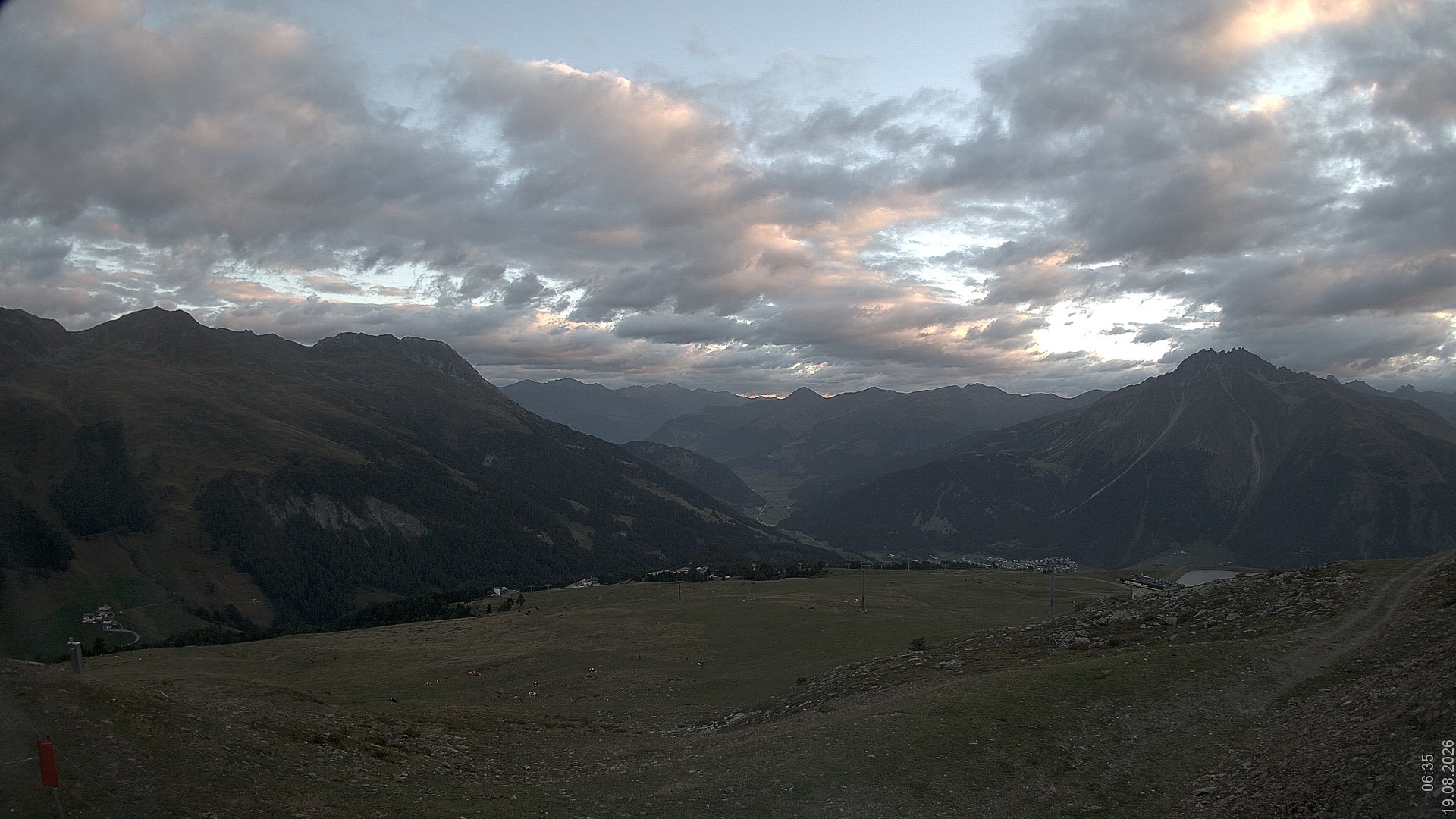 Archived image Webcam View Rojen Mountain, Vinschgau
