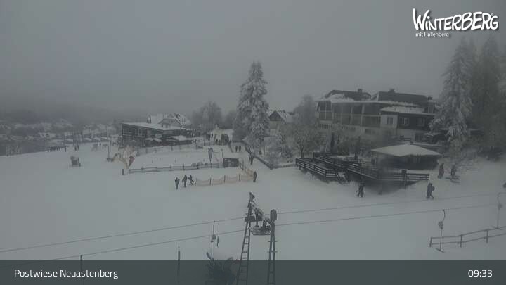 Archived image Webcam Neuastenberg Village and Slopes