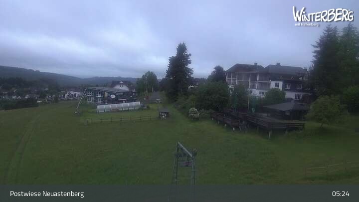 Archived image Webcam Neuastenberg Village and Slopes