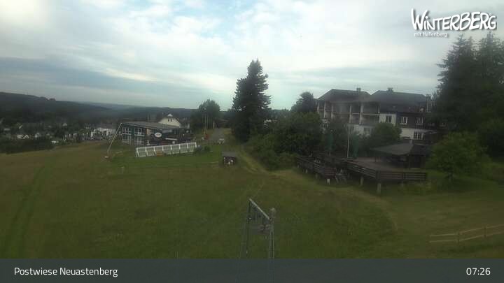 Archived image Webcam Neuastenberg Village and Slopes