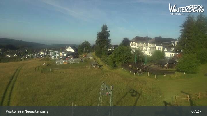 Archived image Webcam Neuastenberg Village and Slopes
