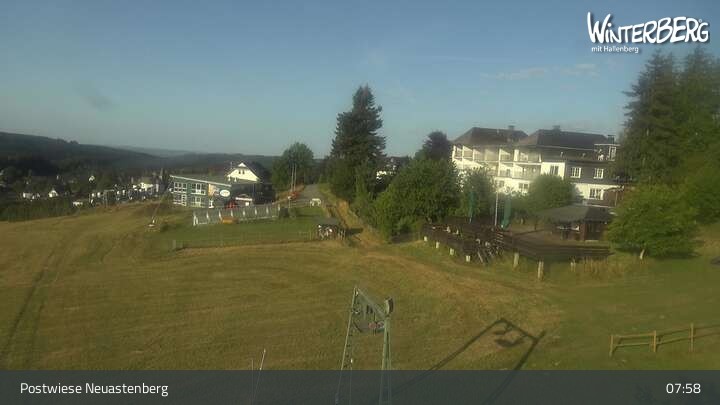 Archived image Webcam Neuastenberg Village and Slopes