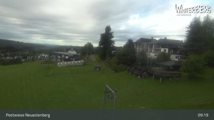 Archived image Webcam Neuastenberg Village and Slopes