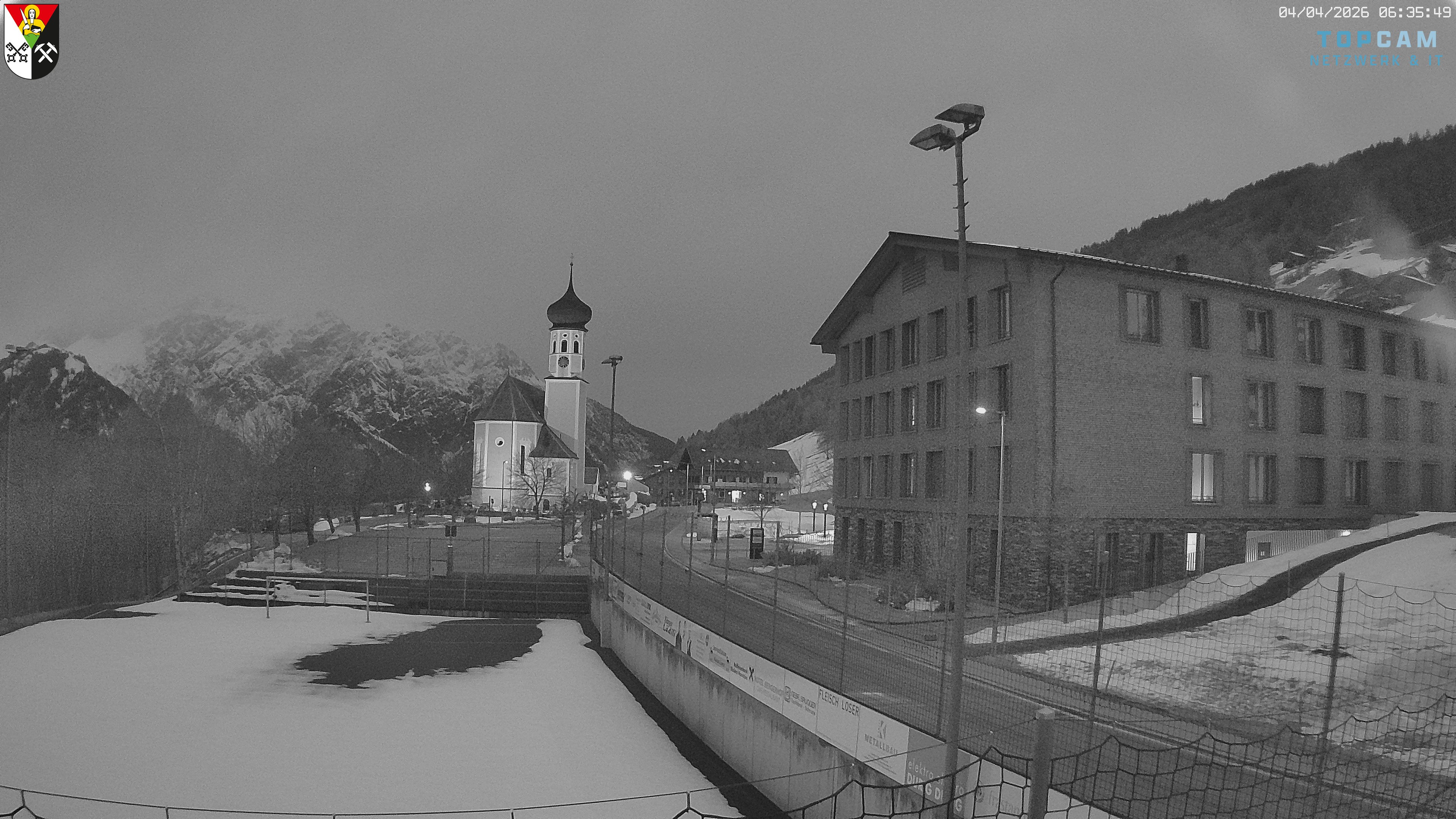 Archived image Webcam Bartholomäberg: St. Bartholomäus