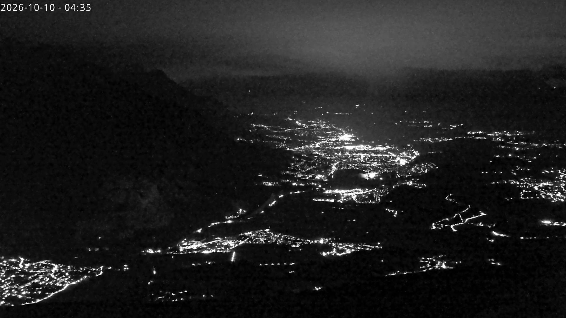 Archived image Webcam View from mountain Rangger Koepfl towards Innsbruck in Tyrol