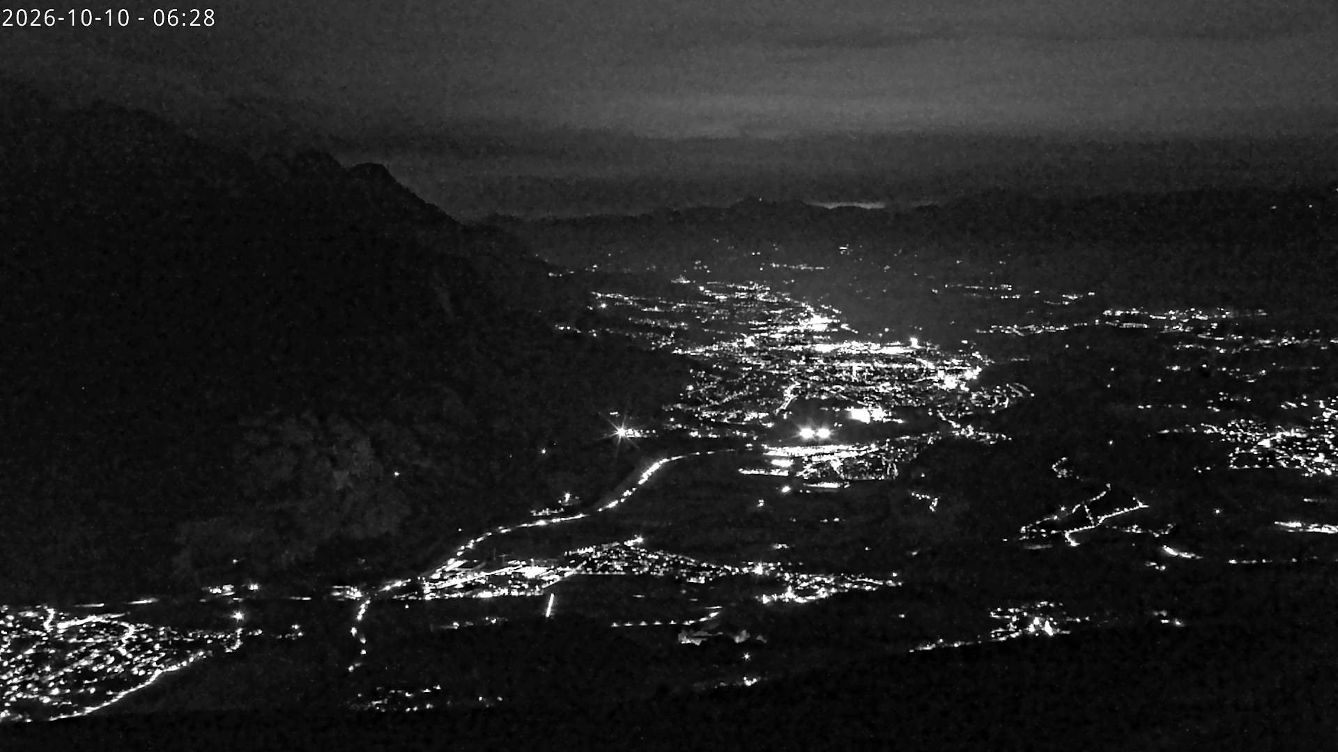 Archived image Webcam View from mountain Rangger Koepfl towards Innsbruck in Tyrol