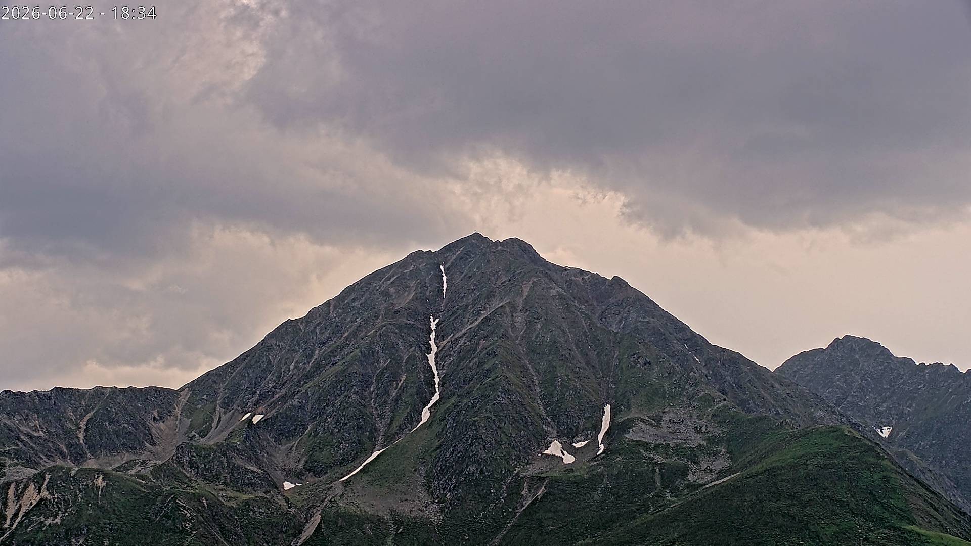 Archived image Webcam View towards Rosskogel, Oberperfuss (Tyrol)