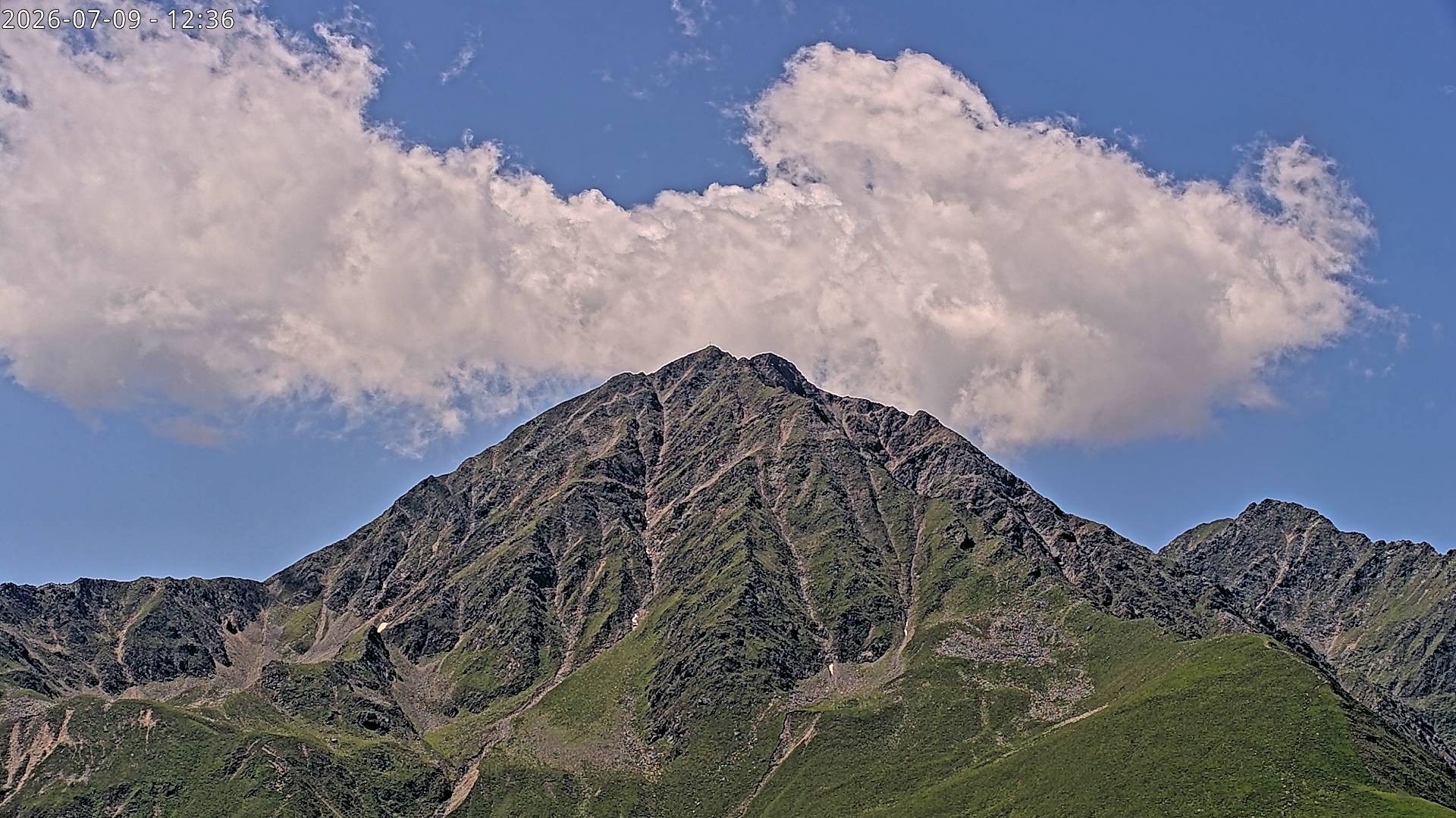 Archived image Webcam View towards Rosskogel, Oberperfuss (Tyrol)