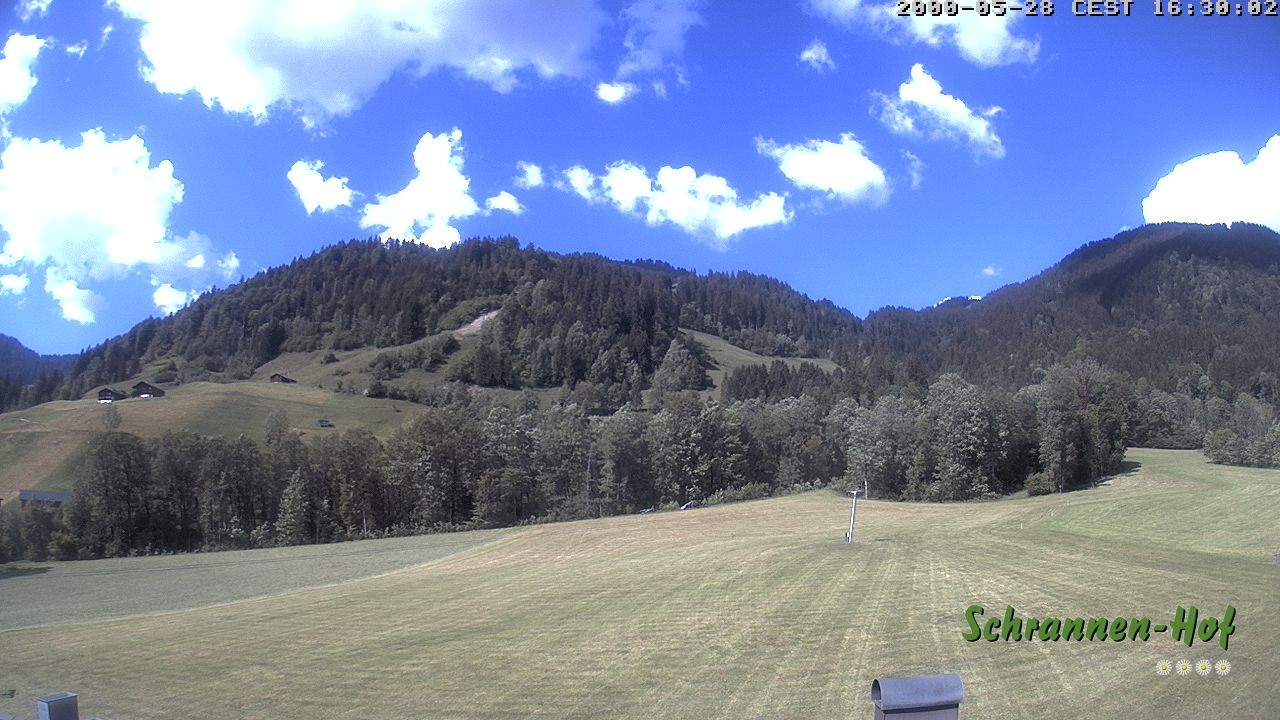 Archived image Webcam Mt. Diedamskopf - Schrannen-Hof