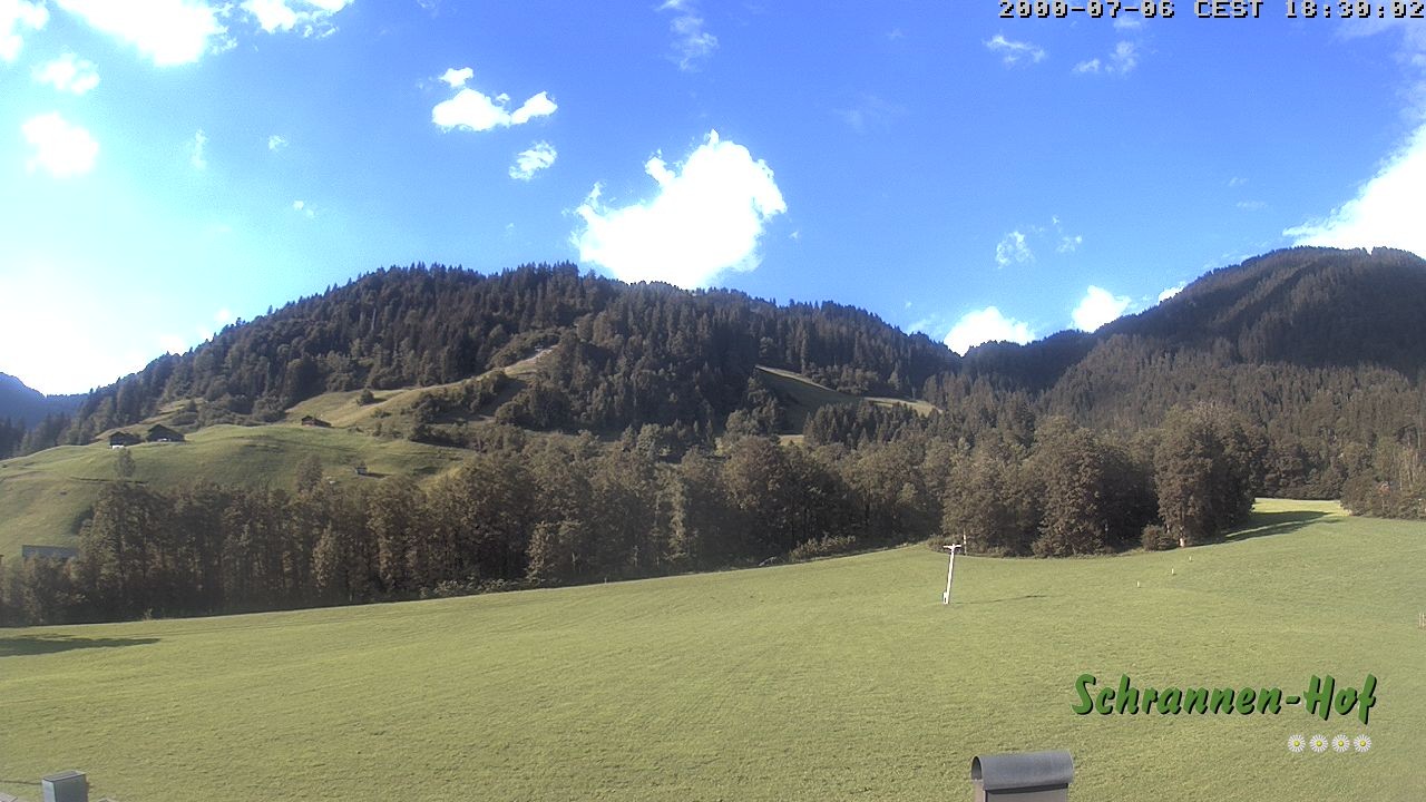 Archived image Webcam Mt. Diedamskopf - Schrannen-Hof