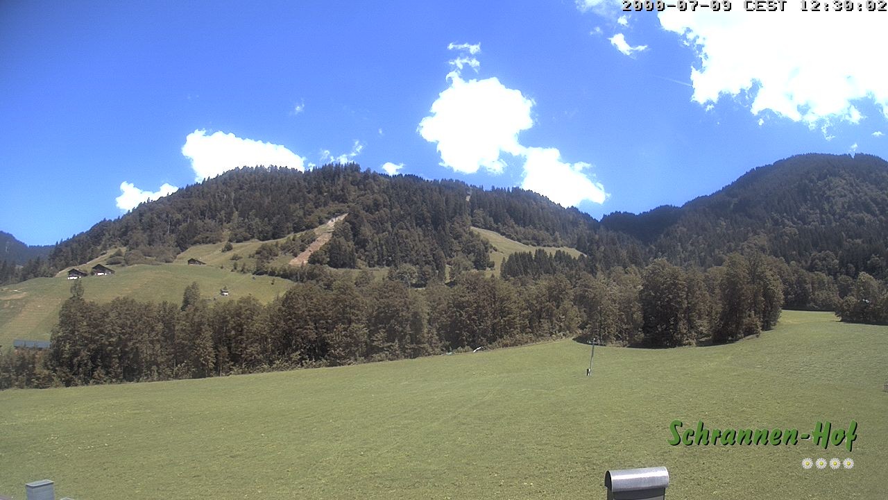 Archived image Webcam Mt. Diedamskopf - Schrannen-Hof