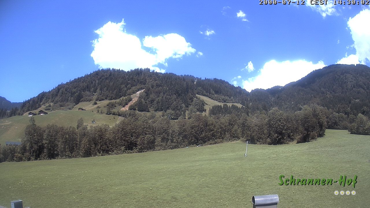 Archived image Webcam Mt. Diedamskopf - Schrannen-Hof