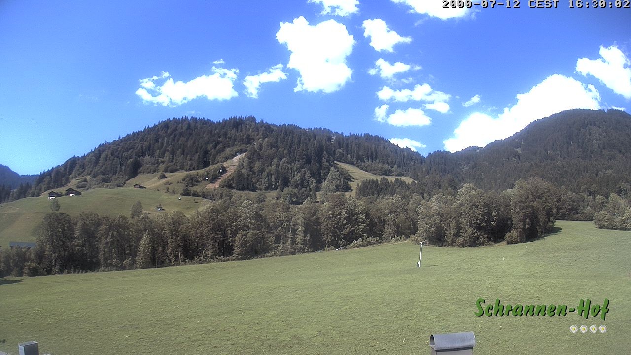 Archived image Webcam Mt. Diedamskopf - Schrannen-Hof