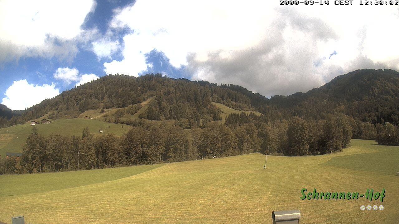 Archived image Webcam Mt. Diedamskopf - Schrannen-Hof