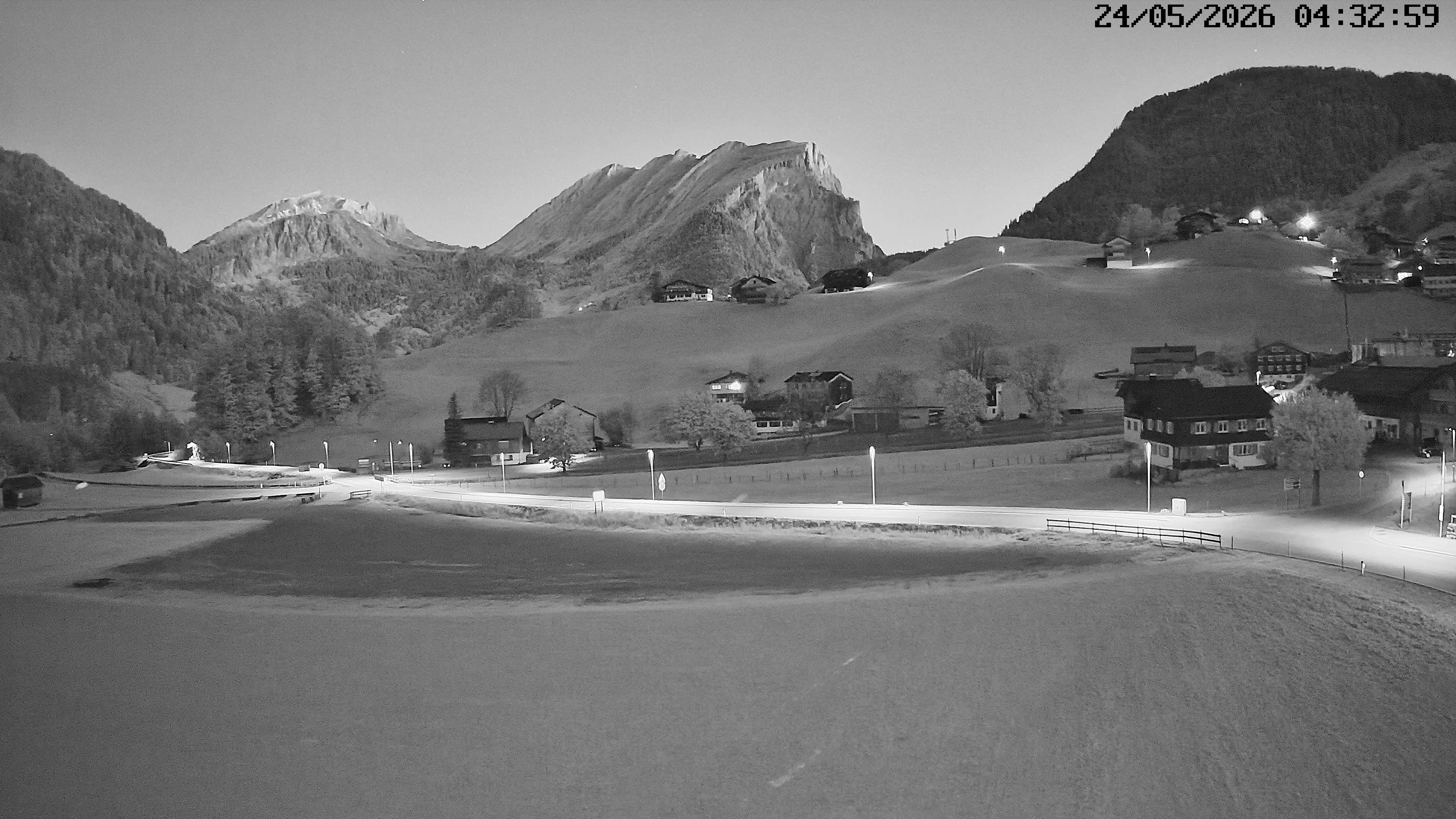 Archiv Foto Webcam Schoppernau: Ausblick Hotel Elisabeth