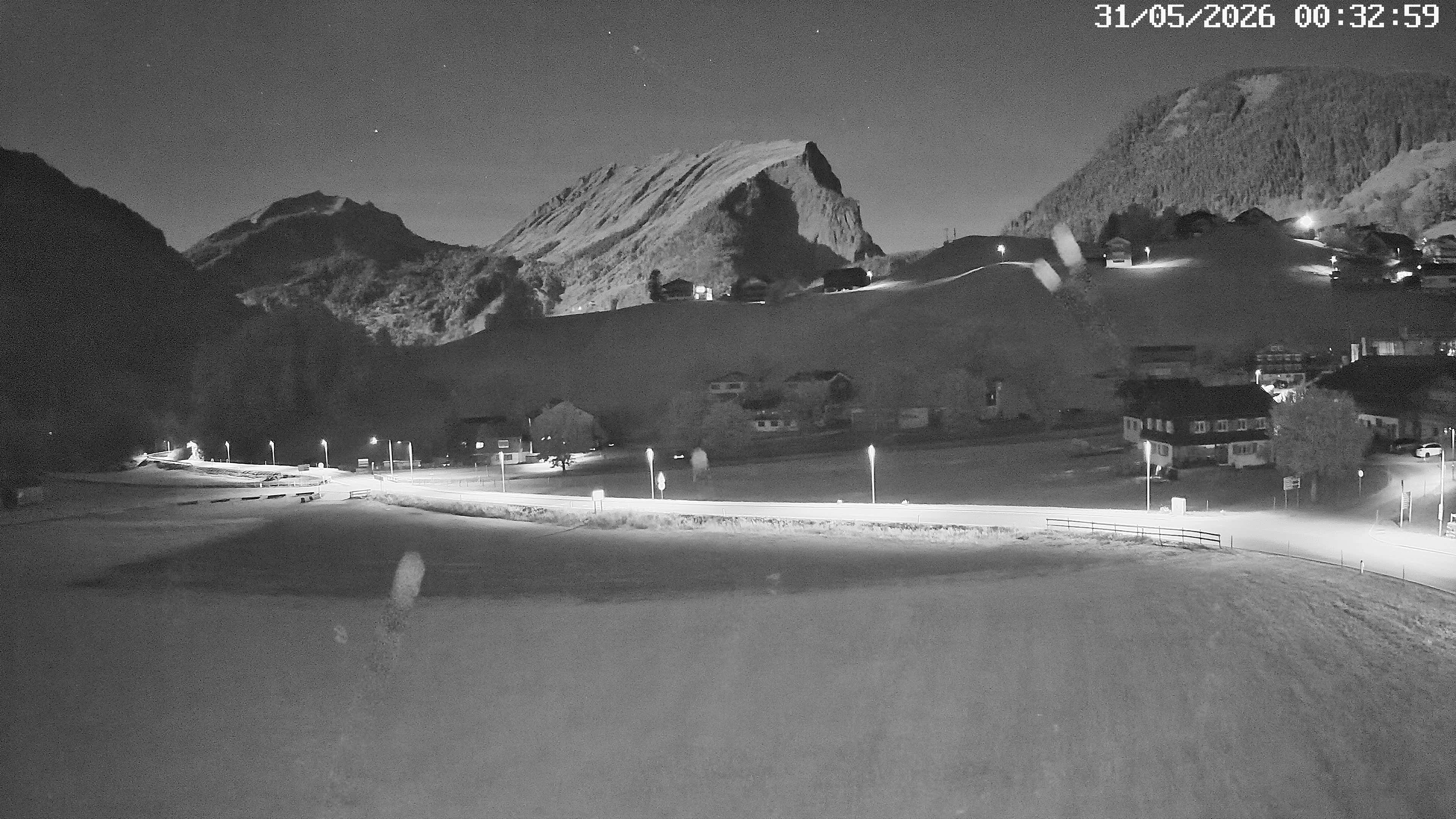 Archiv Foto Webcam Schoppernau: Ausblick Hotel Elisabeth