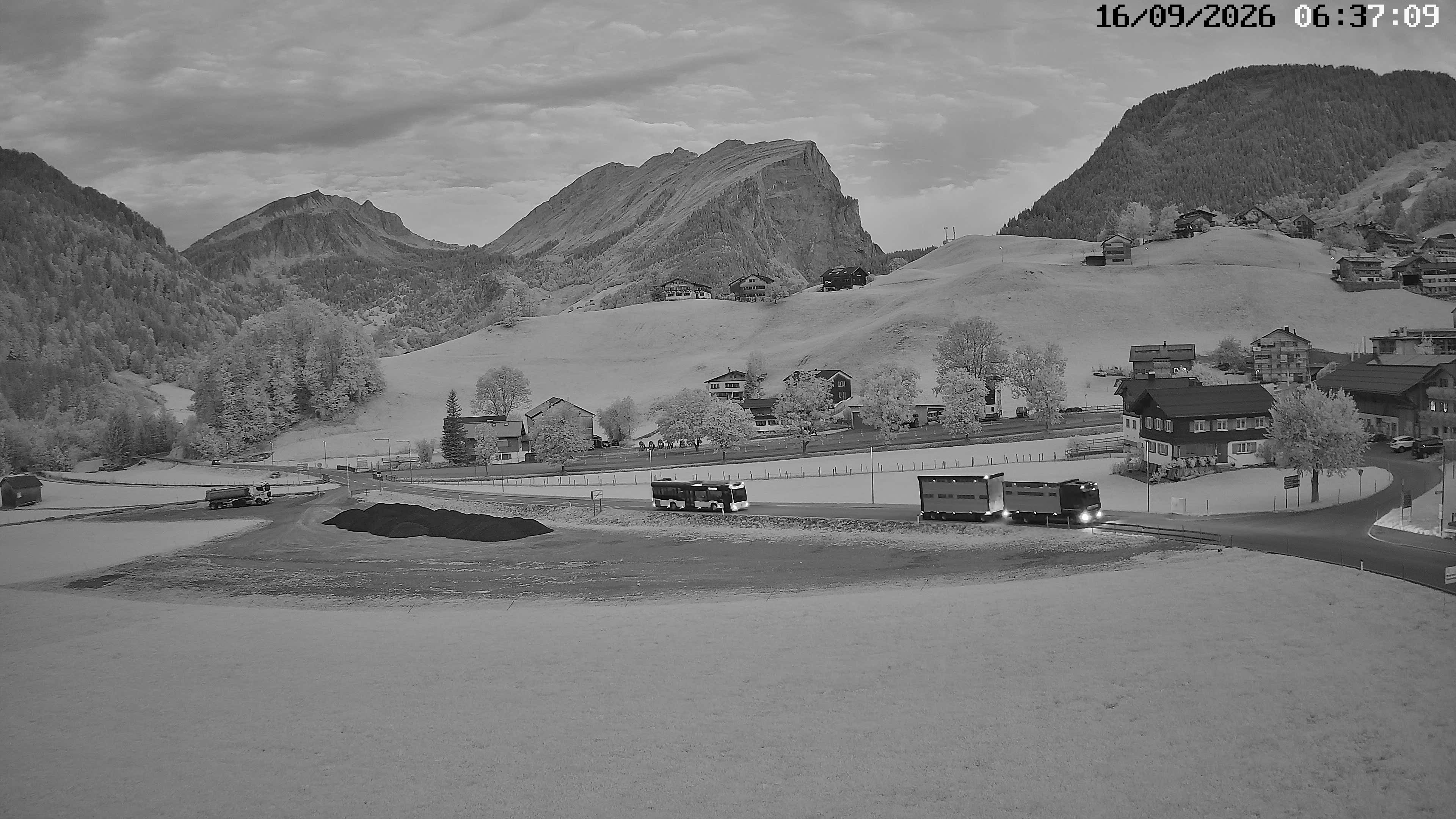 Archiv Foto Webcam Schoppernau: Ausblick Hotel Elisabeth