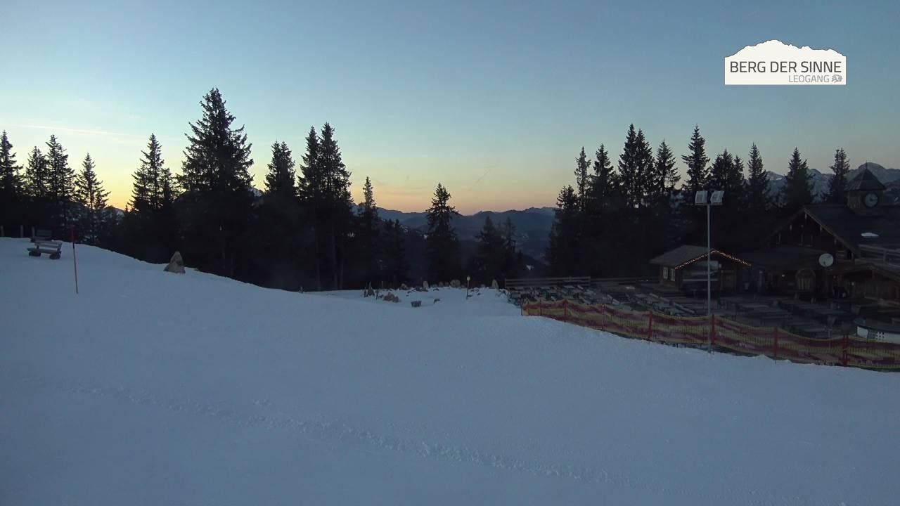 Archiv Foto Webcam Bergstation Asitzbahn