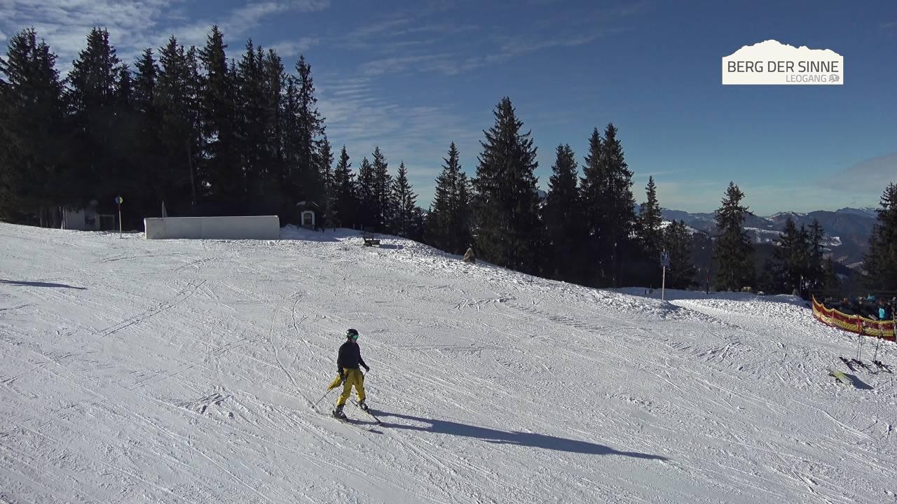 Archiv Foto Webcam Bergstation Asitzbahn