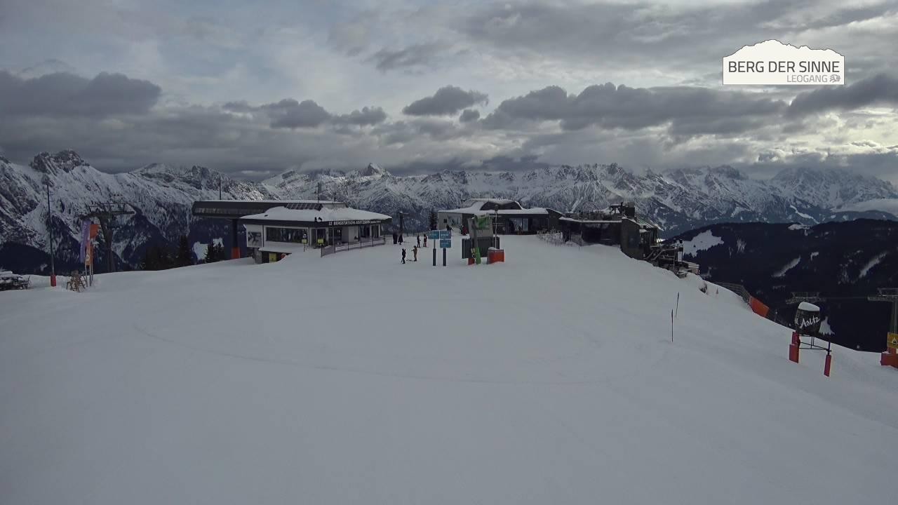 Archiv Foto Webcam Bergstation Asitzbahn