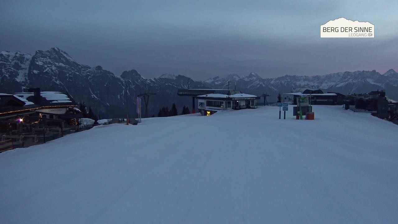 Archiv Foto Webcam Bergstation Asitzbahn