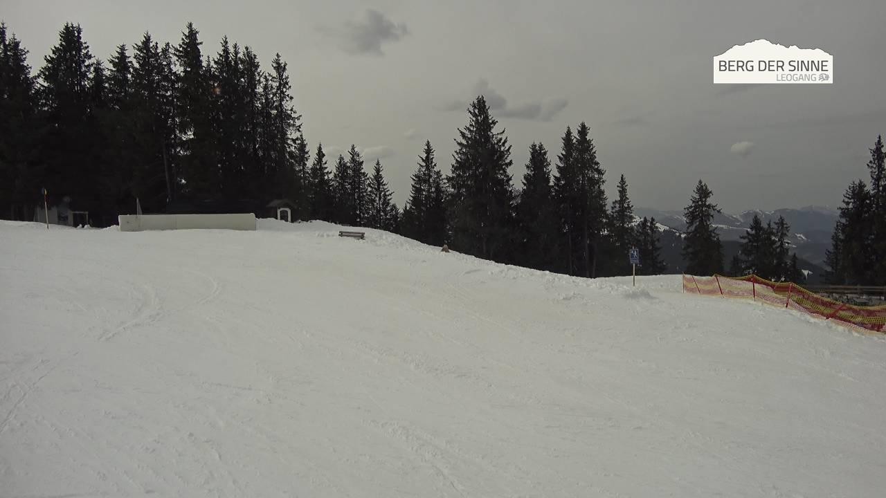 Archiv Foto Webcam Bergstation Asitzbahn