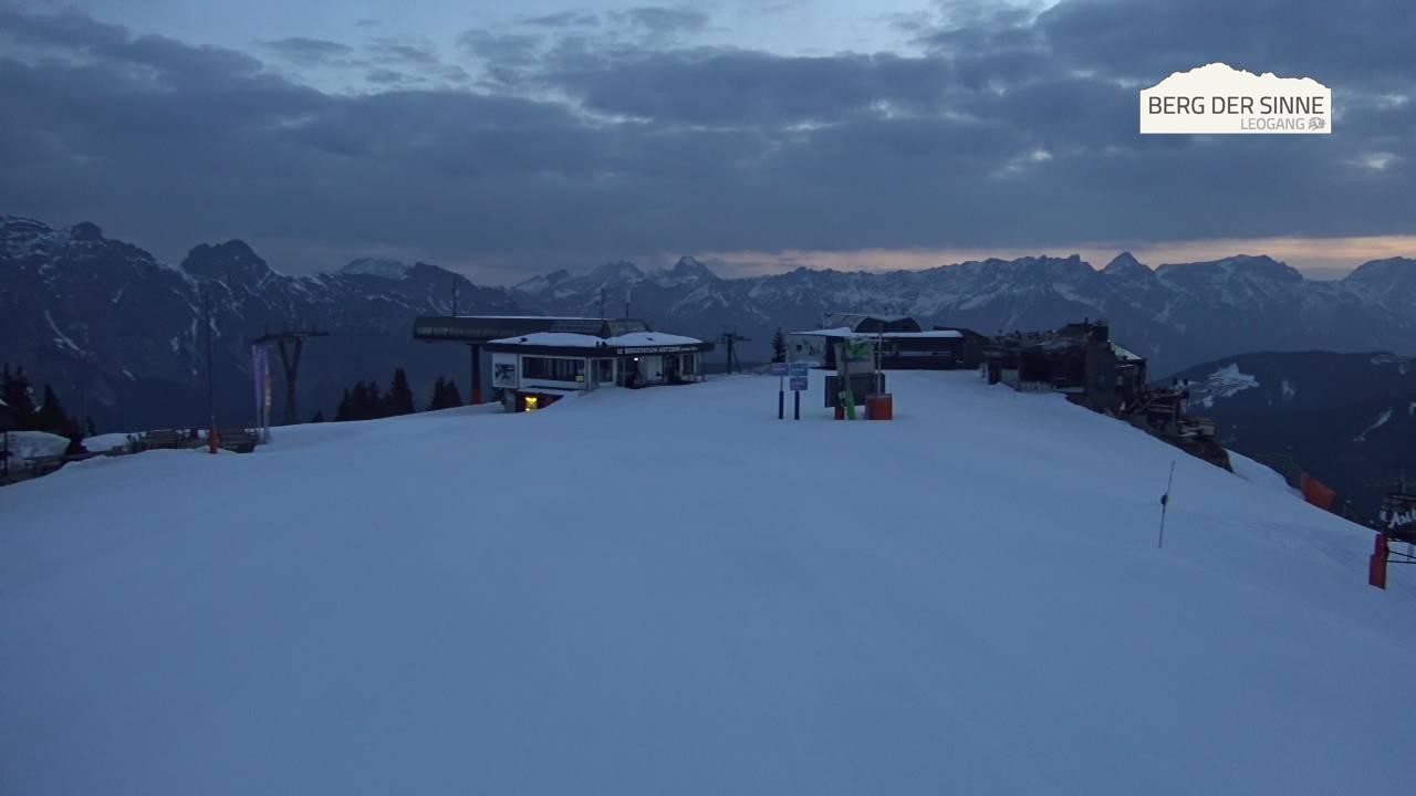 Archiv Foto Webcam Bergstation Asitzbahn