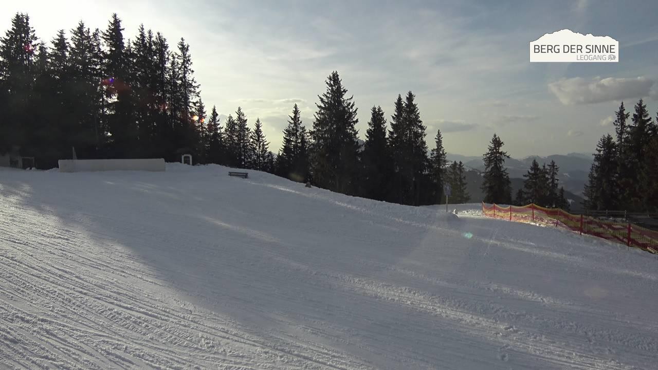 Archiv Foto Webcam Bergstation Asitzbahn