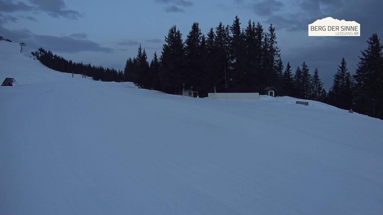 Archiv Foto Webcam Bergstation Asitzbahn