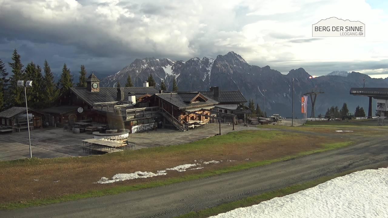 Archiv Foto Webcam Bergstation Asitzbahn